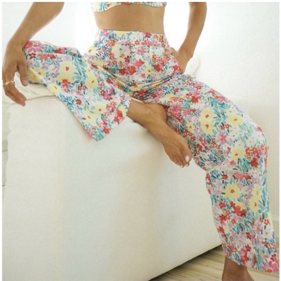 YLLW Floral Set - Picture 3 of 4